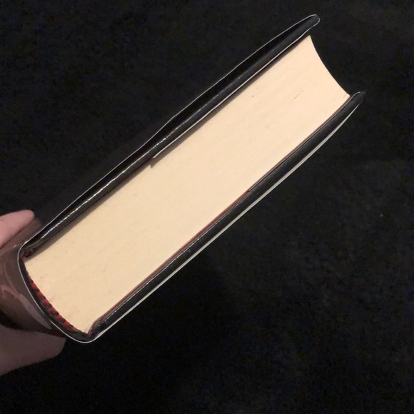 Heartless by Marissa Meyer Hardcover Book Great Condition - Picture 6 of 14